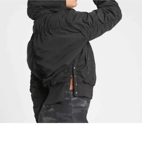 Athleta Point Reyes Bomber Black Studded Hidden Hood large - Picture 2 of 9